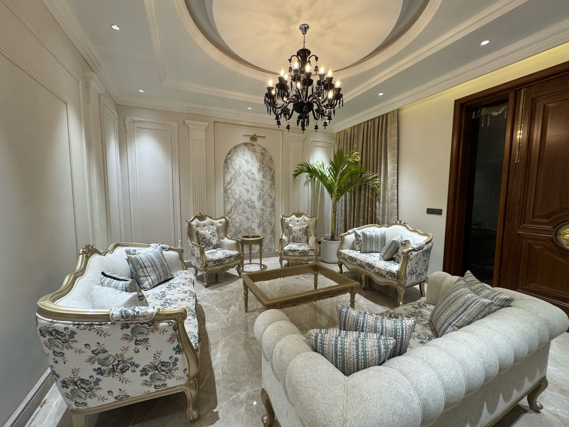 Chairs, Sofas & Upholstery by Livaura Designs in Chandigarh